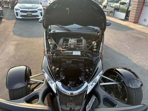 Used 2000 Plymouth Prowler image 41