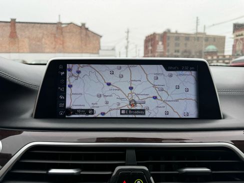 Used 2016 BMW 750i xDrive 4dr Sdn 750i xDrive AWD image 12