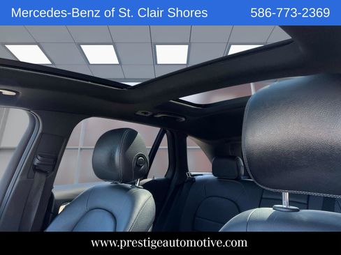 Used 2019 Mercedes-Benz GLC 300 4MATIC image 24