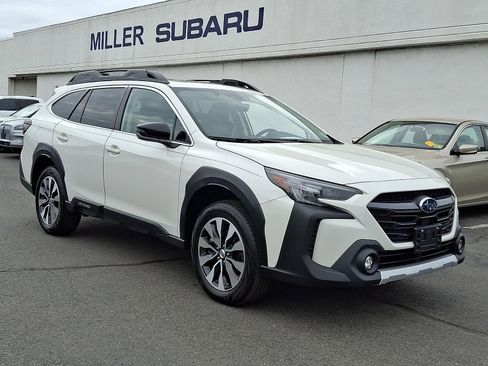 Certified 2023 Subaru Outback Limited AWD/4WD image 1
