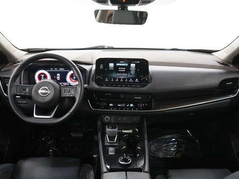 Used 2023 Nissan Rogue Platinum AWD/4WD image 14