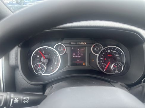 New 2026 RAM 3500 Big Horn AWD/4WD image 40