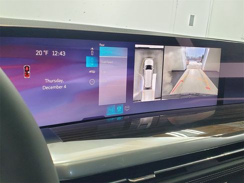 New 2026 Cadillac Escalade Luxury w/ LPO, Radiant Package image 24