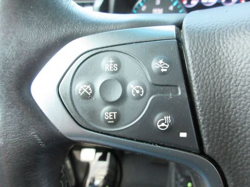Certified 2017 Chevrolet Suburban Premier AWD/4WD image 29