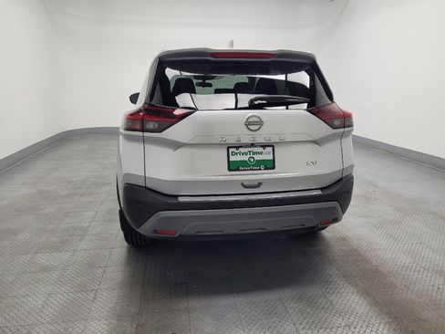 Used 2022 Nissan Rogue SV FWD image 6