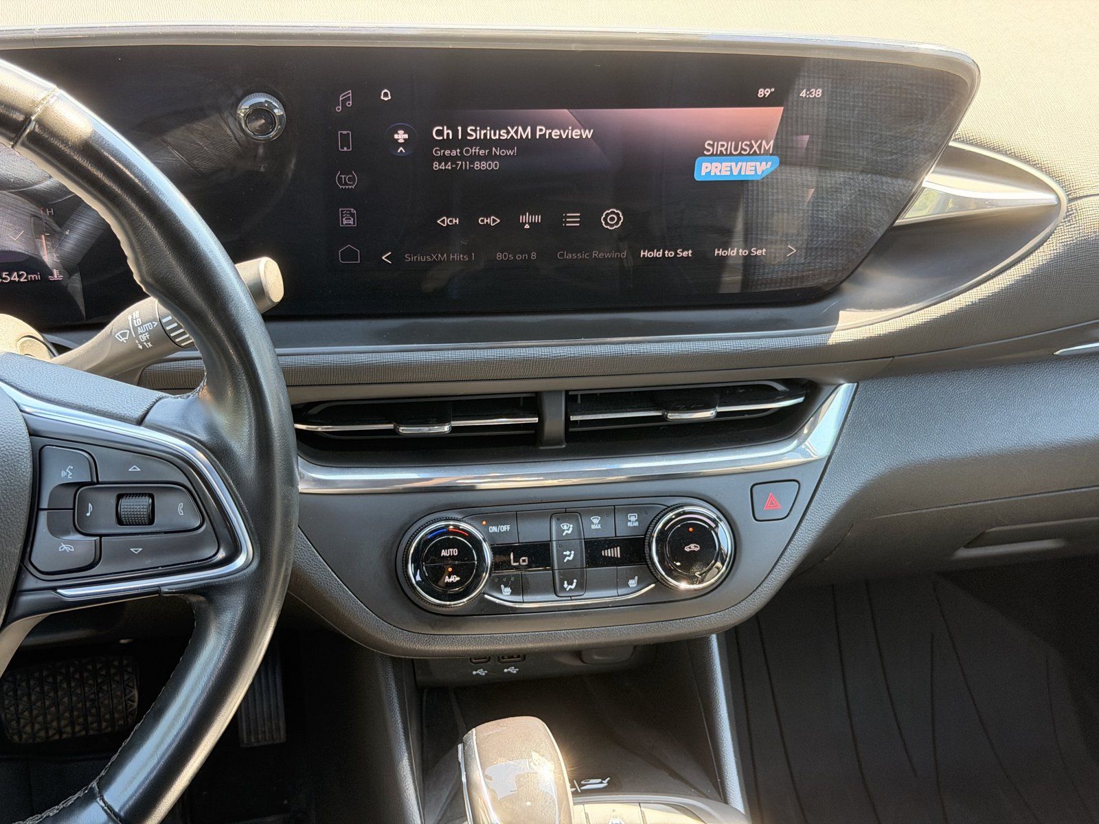 Used 2024 Buick Envista Preferred w/ Convenience I Package FWD image 29