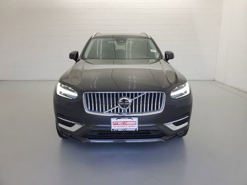 Used 2024 Volvo XC90 B5 Plus AWD/4WD image 3