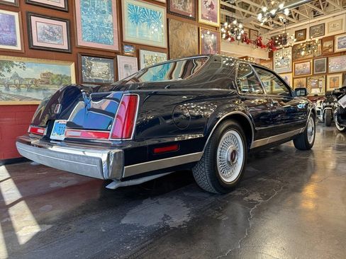 Used 1988 Lincoln Mark VII Blass image 9