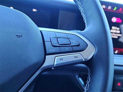 New 2026 Volkswagen Tiguan SE image 23