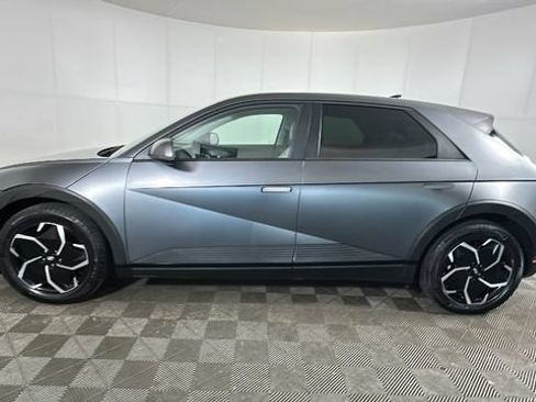 Used 2023 Hyundai Ioniq 5 SEL w/ Cargo Package AWD/4WD image 5