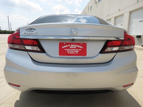 Used 2015 Honda Civic SE image 8