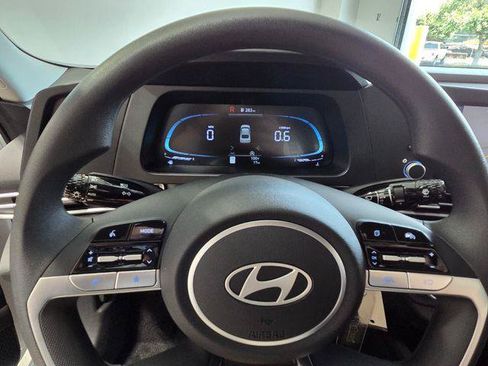 New 2026 Hyundai Elantra SE FWD image 25
