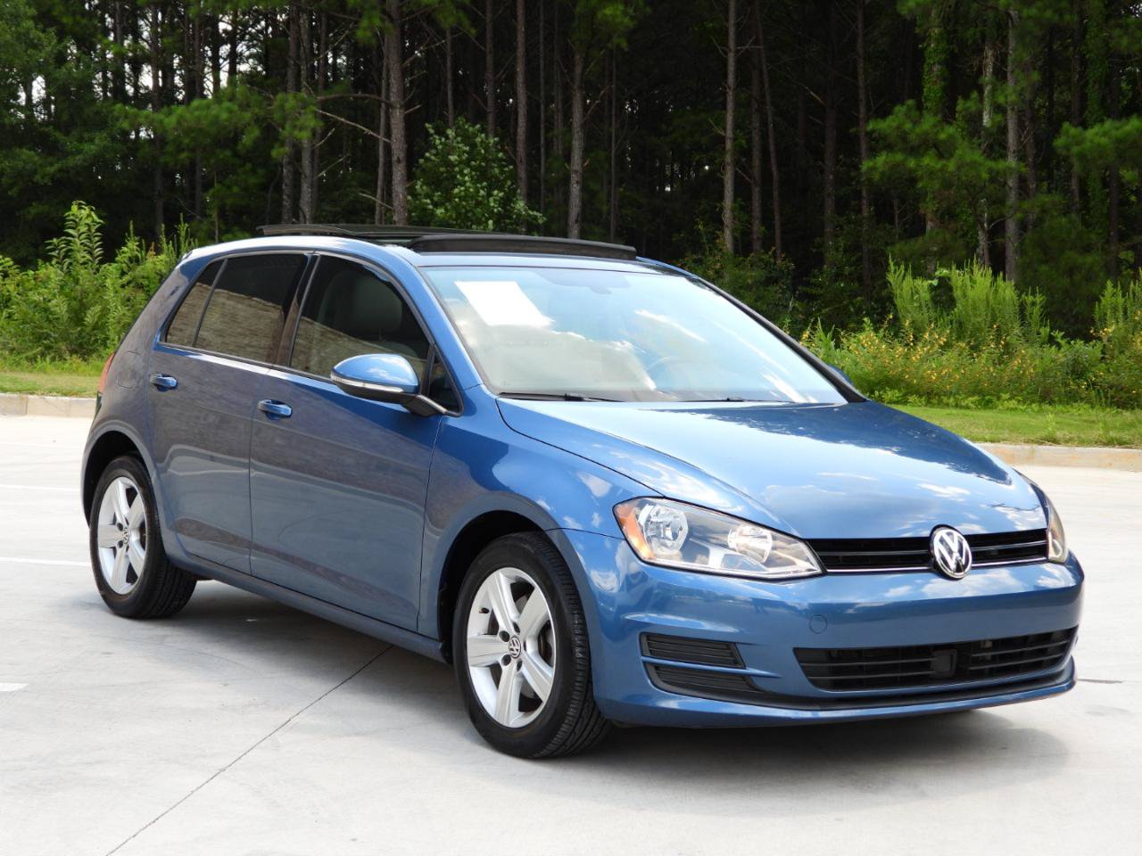 Used 2017 Volkswagen Golf Wolfsburg Edition FWD image 37