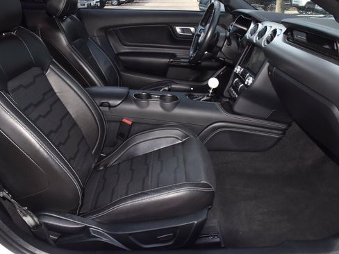 Used 2022 Ford Mustang GT Premium w/ Equipment Group 401A image 18