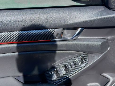 Used 2020 Honda Accord Sport image 14