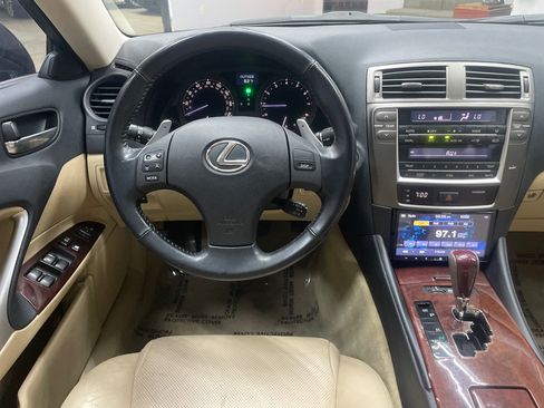 Used 2007 Lexus IS 350 RWD image 17
