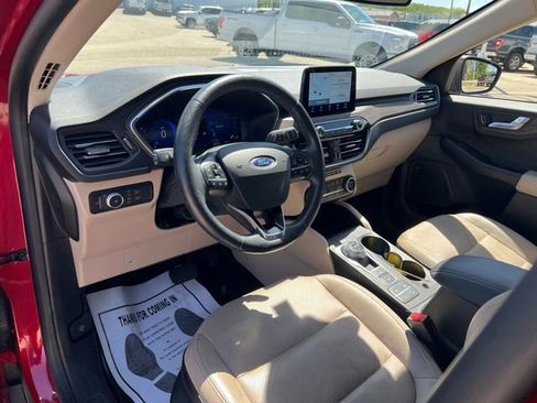 Used 2020 Ford Escape Titanium AWD/4WD image 17