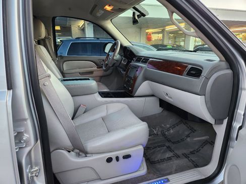 Used 2012 Chevrolet Silverado 2500 LTZ w/ LTZ Plus Package AWD/4WD image 15