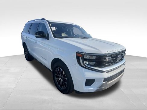 Used 2025 Ford Expedition Platinum AWD/4WD image 17