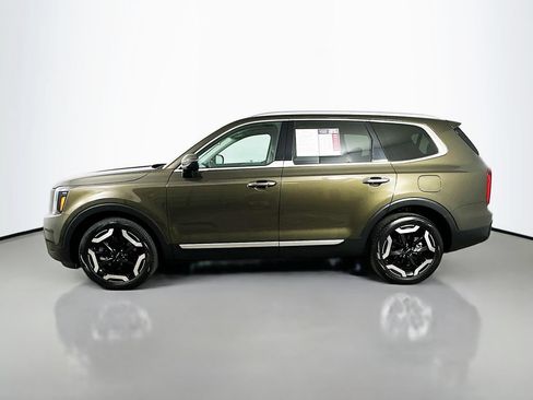 Used 2025 Kia Telluride S AWD/4WD image 5