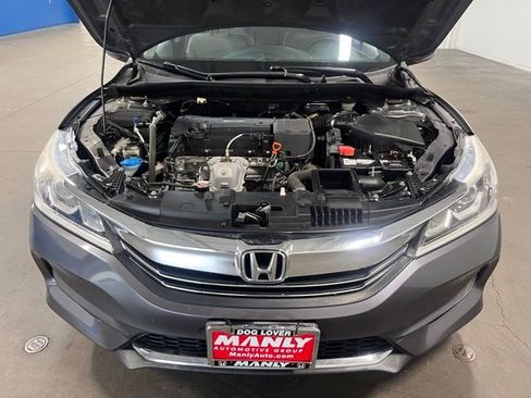 Used 2017 Honda Accord LX image 9