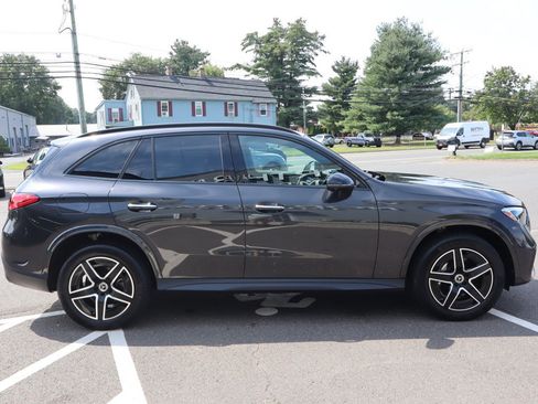 Used 2025 Mercedes-Benz GLC 300 4MATIC w/ AMG Line image 5
