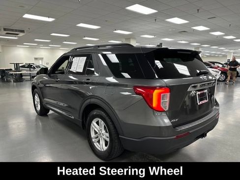 Used 2020 Ford Explorer XLT w/ Comfort Package AWD/4WD image 5