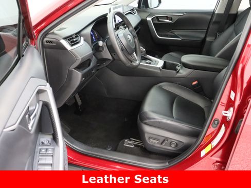 Certified 2024 Toyota RAV4 XLE Premium image 14