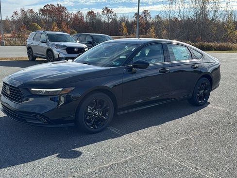 New 2025 Honda Accord SE image 12