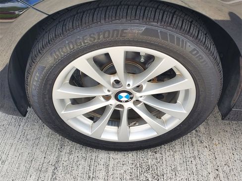 Used 2018 BMW 320i Sedan image 4