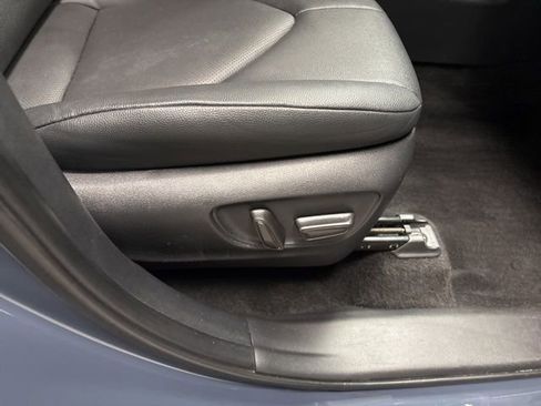 Used 2024 Toyota Grand Highlander AWD image 11