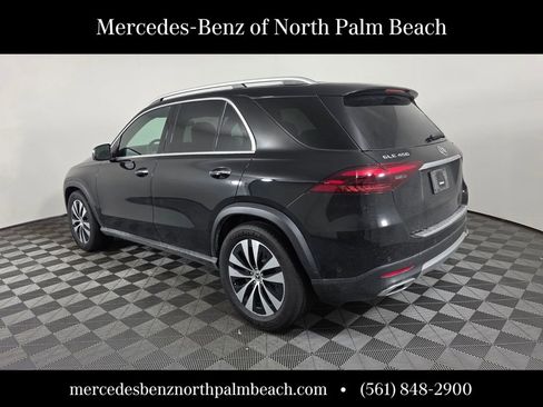 Used 2025 Mercedes-Benz GLE 450 4MATIC image 4