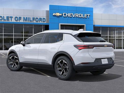 New 2026 Chevrolet Equinox EV LT FWD image 3