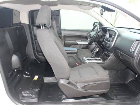 Used 2022 Chevrolet Colorado LT w/ Fleet Safety Package RWD image 15