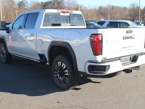 New 2026 GMC Sierra 2500 Denali Ultimate image 5