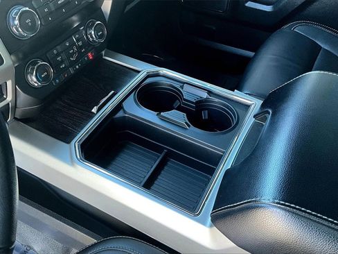 Used 2020 Ford F450 Lariat w/ Lariat Ultimate Package image 18