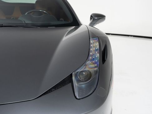 Used 2012 Ferrari 458 Italia Coupe RWD image 31