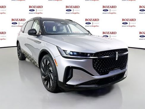 New 2026 Lincoln Nautilus Reserve image 1