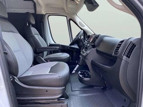Used 2025 RAM ProMaster 2500 w/ Convenience Group FWD image 24