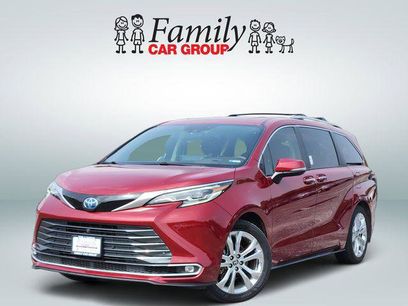 Certified 2024 Toyota Sienna Platinum