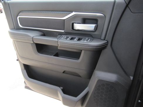 New 2026 RAM 3500 Big Horn AWD/4WD image 22