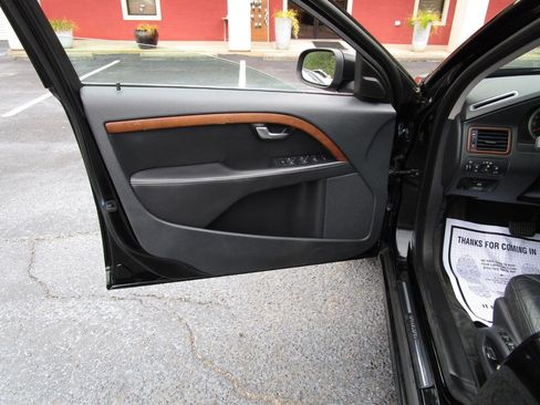 Used 2011 Volvo S80 3.2 w/ Climate Pkg image 19