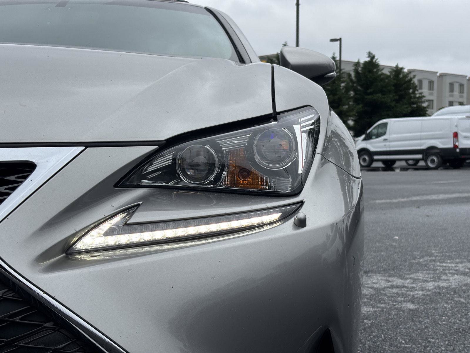 Used 2016 Lexus RC 350 AWD image 2