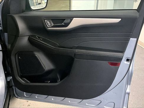 Used 2022 Ford Escape SE w/ Convenience Package image 12