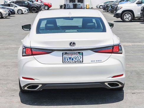 Used 2021 Lexus ES 350 w/ Accessory Package FWD image 8