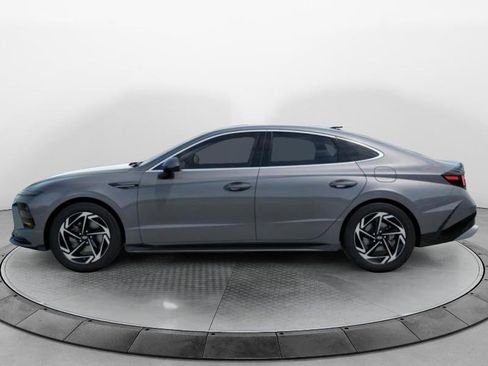 New 2026 Hyundai Sonata SEL image 3