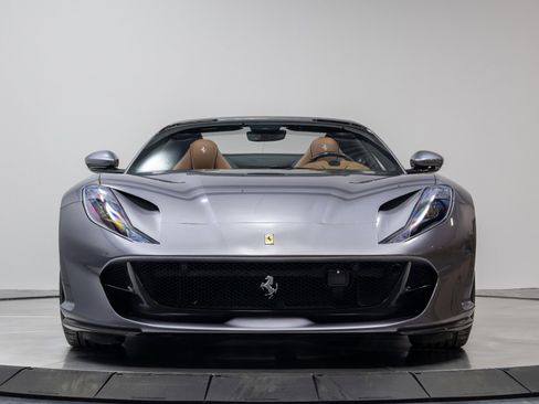 Used 2021 Ferrari 812 GTS image 35