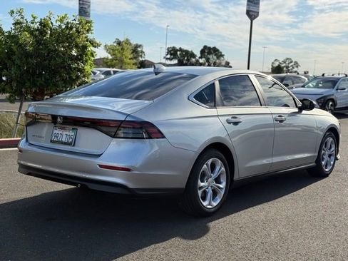 Used 2025 Honda Accord LX image 7
