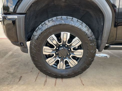 Used 2024 GMC Sierra 2500 Denali w/ Denali Reserve Package AWD/4WD image 34