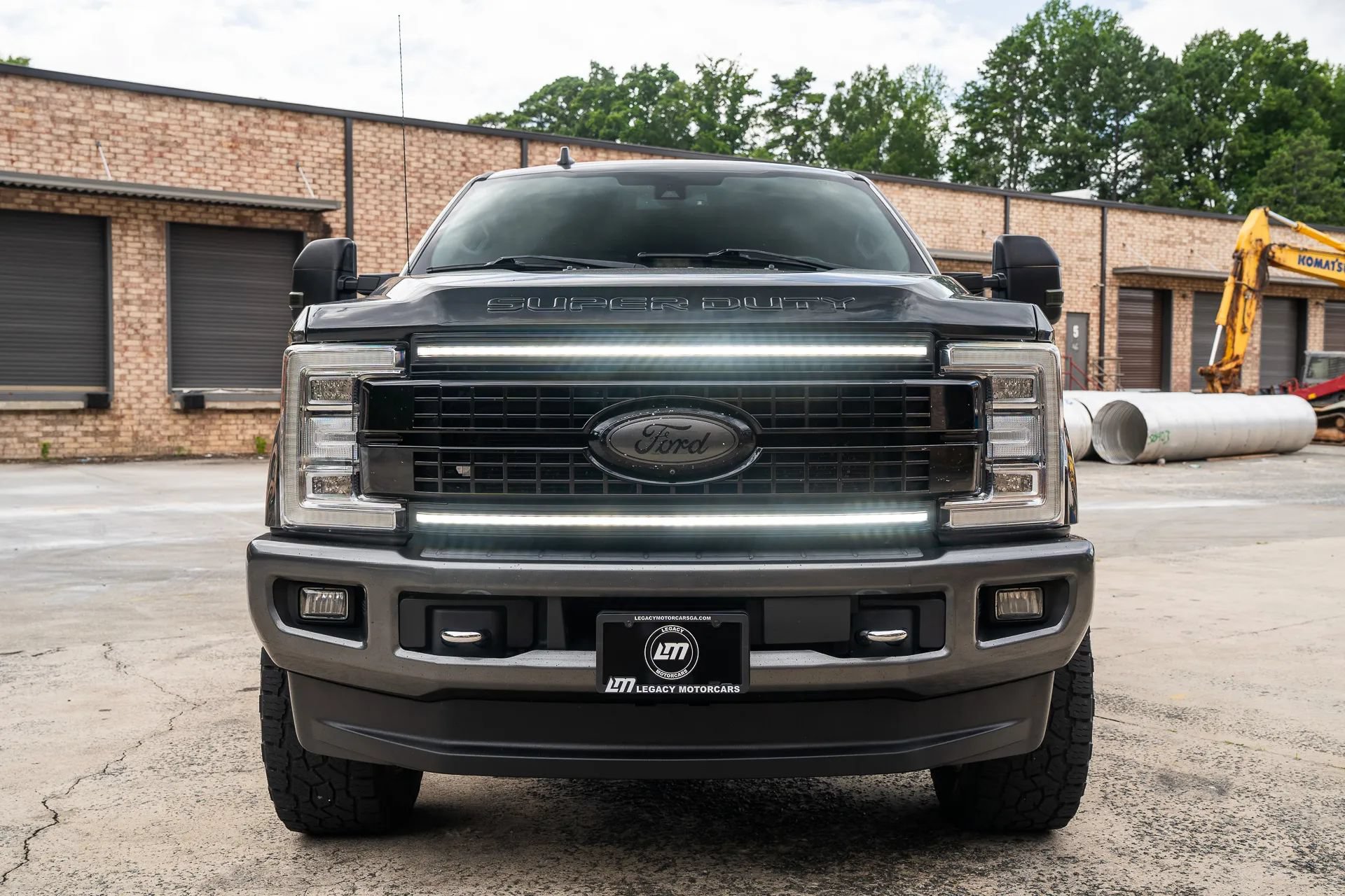 Used 2019 Ford F350 Platinum w/ Platinum Ultimate Package AWD/4WD image 14